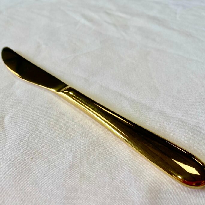 Gold starter knife